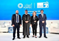 OPEC Secretary General with Dr Al-Qahtani (r), Director of OPEC’s Research Division; Dr Abderrezak Benyoucef (l), Head of the Secretariat’s Energy Studies Department; and Eithne Treanor, who moderated the session