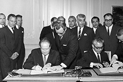 Signing of the original Host Agreement